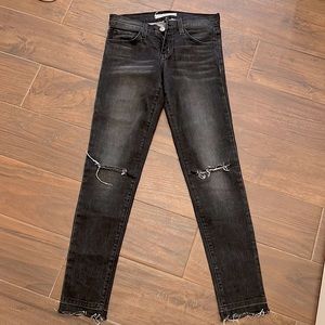 Black faded jeans w/light distressing and raw hem perfect condition sz 25